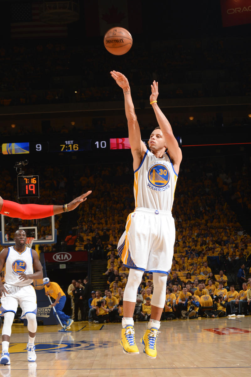 议的书面裁 议的书面裁